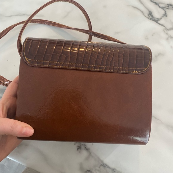 Vintage faux leather purse crossbody - Picture 3 of 7